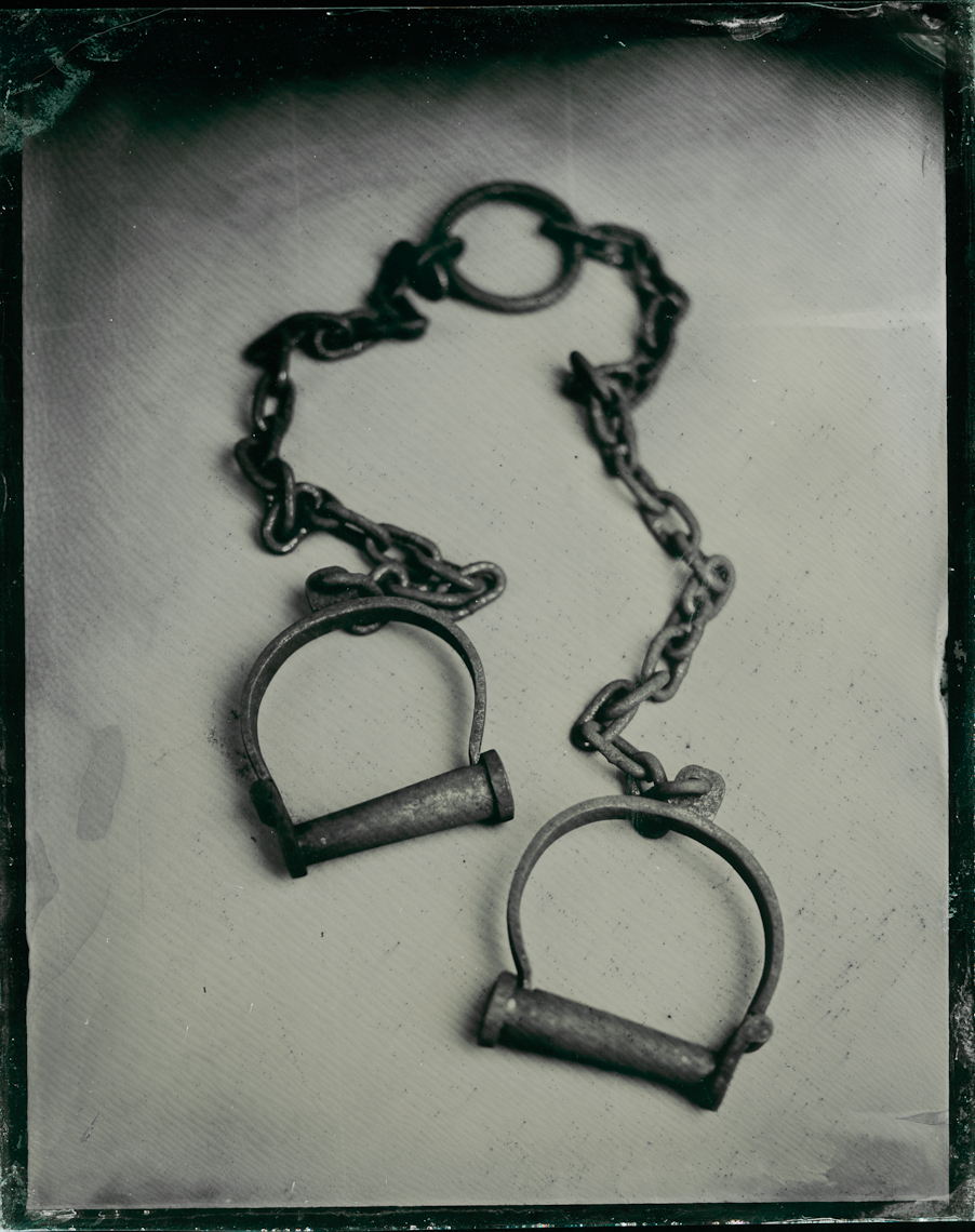 slave_cuffs_001.jpg